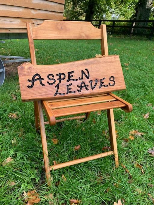 Aspen Leaves: The Perfect Farm Retreat Villa Graffham Eksteriør billede